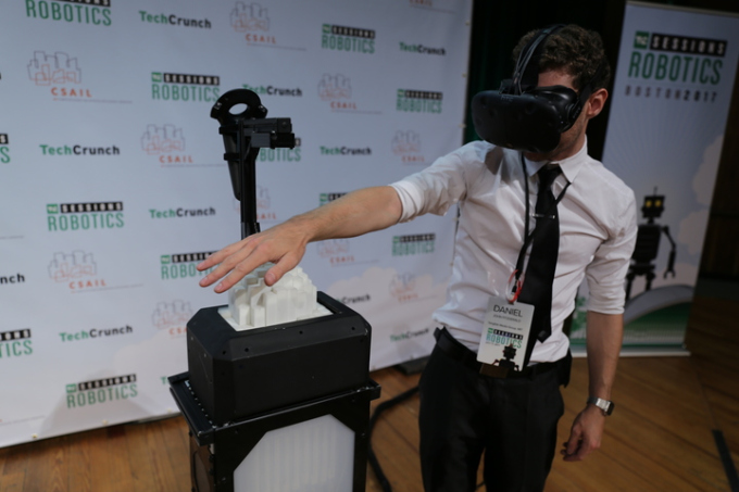 MIT开发能“自由变形”的触感系统，智能捕捉VR中的虚拟模型