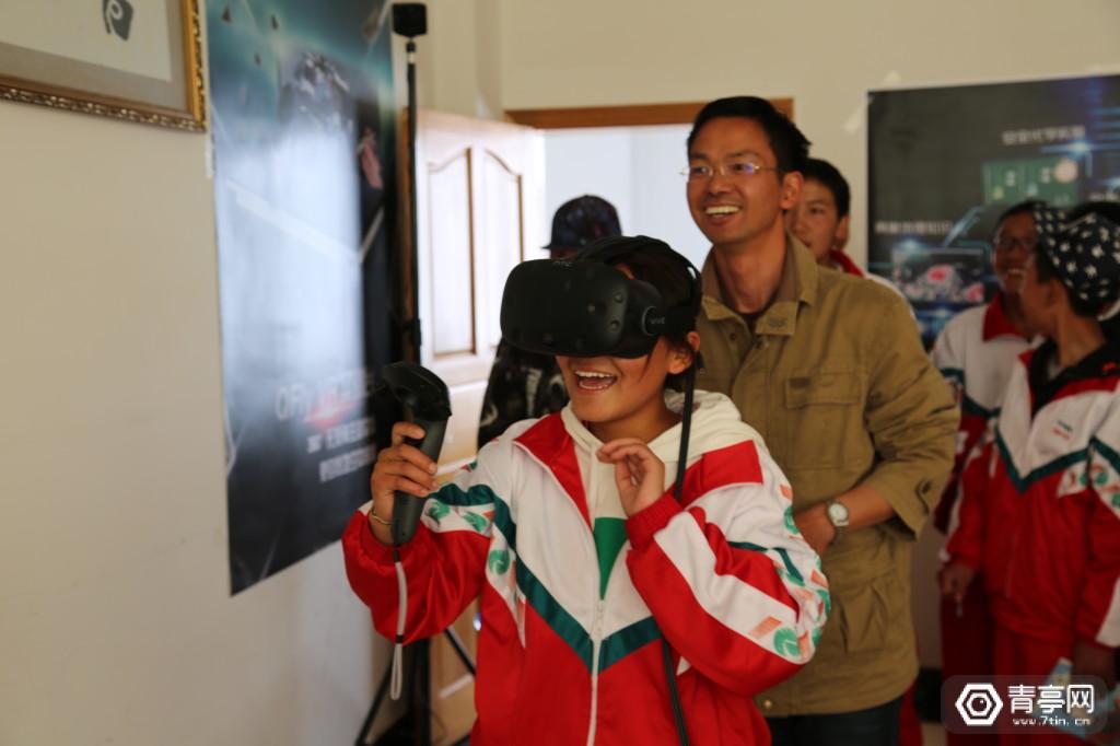 教育部：建议通过AR/VR，加强中小学实验教学创新